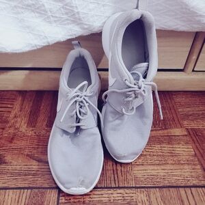 NIKE "Roshe One" Wolf Grey White Running Shoes/Sneakers